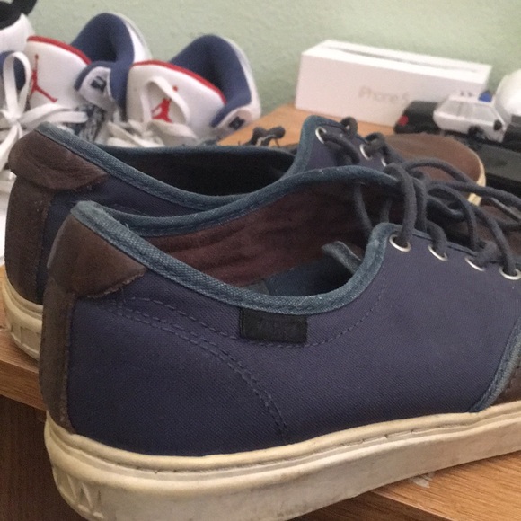 Vans - Picture 8 of 8